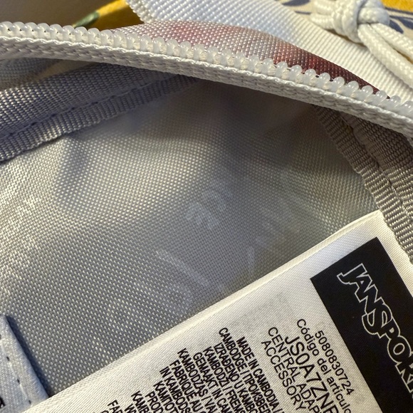 Jansport Central Adaptive Crossbody Accessory Bag. In Endless Abyss. NWT - Picture 7 of 7